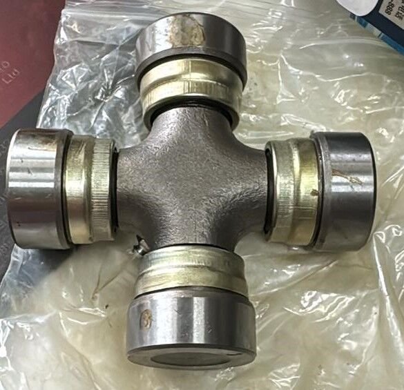 Universal Joint Cross